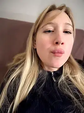 Stripchat Free Live Porn of NikaMur