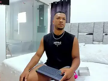 Stripchat Sex Chat of AnnieAndStefan