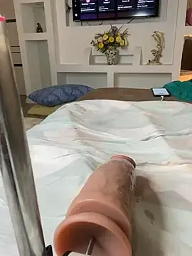 Stripchat Free Live Porn of Lola_Hale