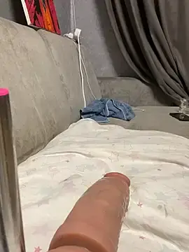 Stripchat Free Porn Cam of Lola_Hale