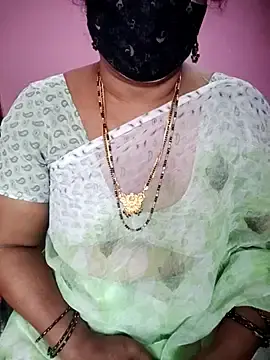 Stripchat Adult Webcam of Tamil_Anudhiya