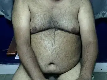 Stripchat Live Sex of hairysubcub_70