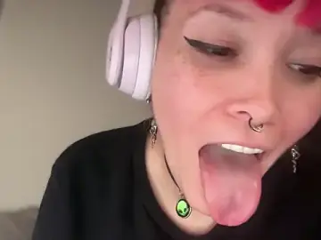 Stripchat Sex Cam of FRRANNKIE