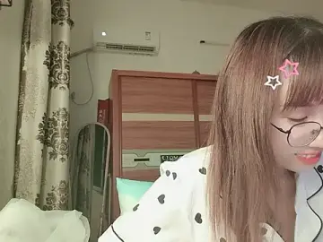 Stripchat Watch Live Sex Cams of Lili_666