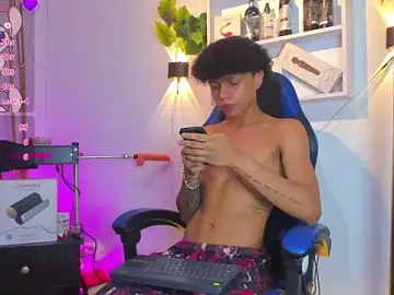Stripchat Live Sex Cam of _taylor_black