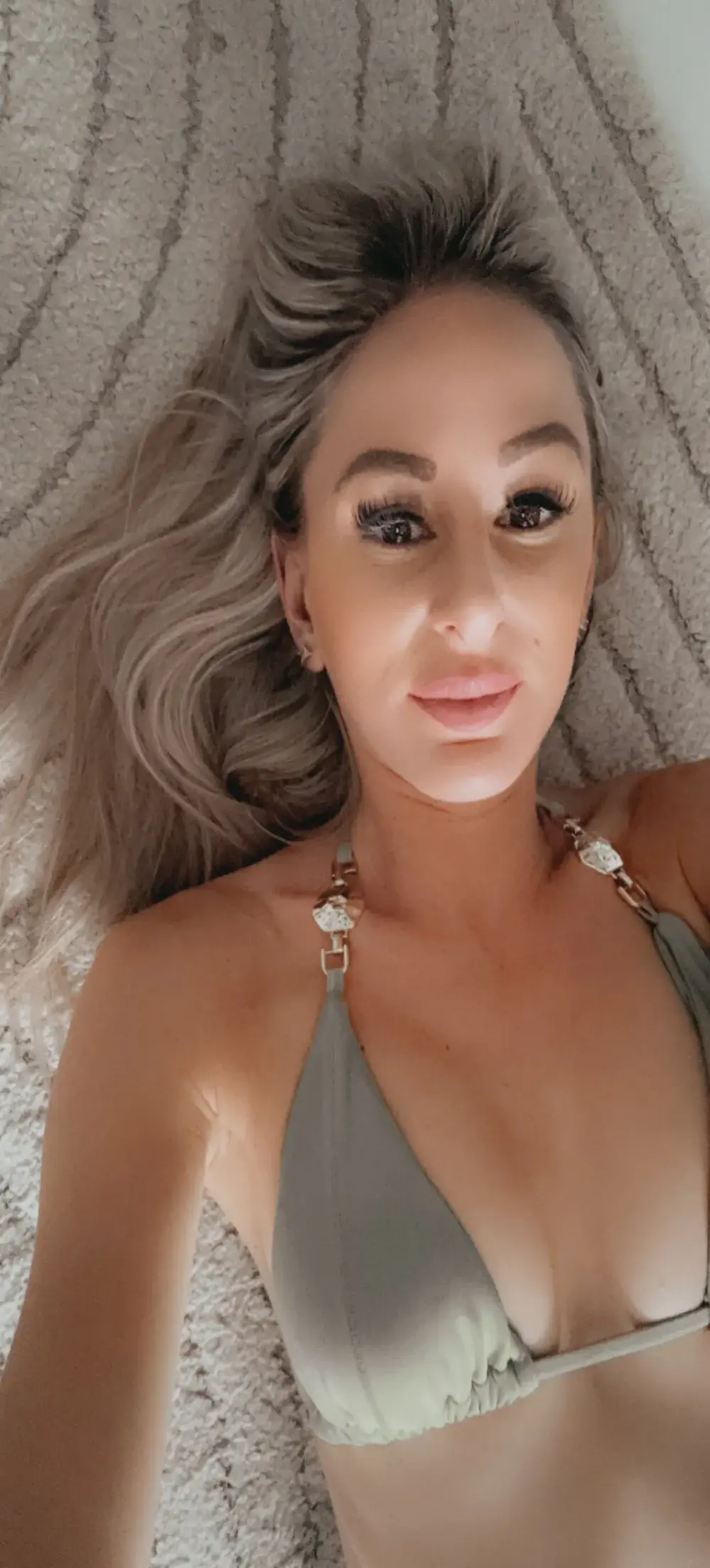 Liana_Lou