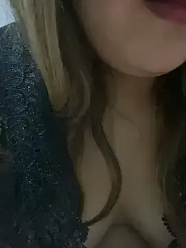 Stripchat Watch Live Sex Cams of yassminsexy22