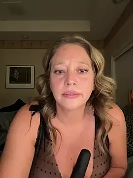 Stripchat Free Porn Cam of MissyLovelace