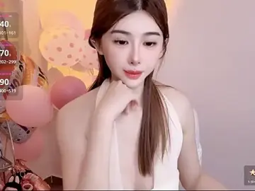 Stripchat Adult Webcam of Tina-a