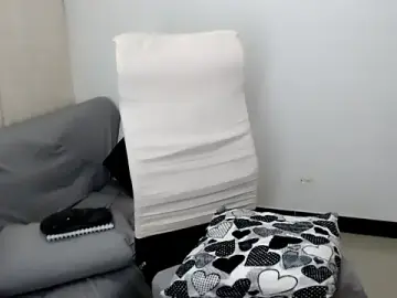 Stripchat Best live sex cam show of Laura-pervert