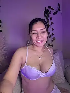 Stripchat Free Live Porn of Rebecka_