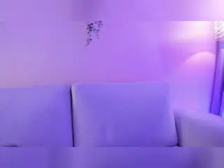 Xlovecam Live Sex Cam of EmmaBeaumont