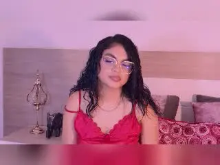Xlovecam Sex Cam of MelodyAlvarez