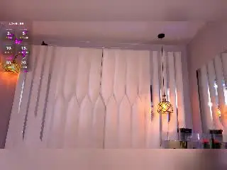 Xlovecam Free Live Porn of MegandoSantoss