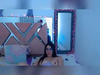 Xlovecam Adult Video Chat of KymberliJustin