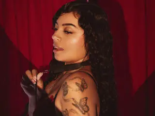 Xlovecam Live Porn of KateMayoss