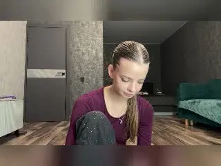 Xlovecam Live Sex of EllaBurgoyne
