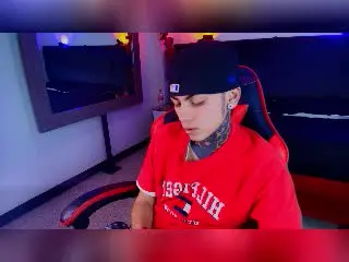Xlovecam Free Live Porn of AdamsWalker