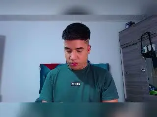 Xlovecam Nude Webcam of RandyHorny