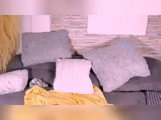 Xlovecam Live Porn of MollyGoldenn