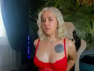 Xlovecam Private Sex Chat of Misstyk