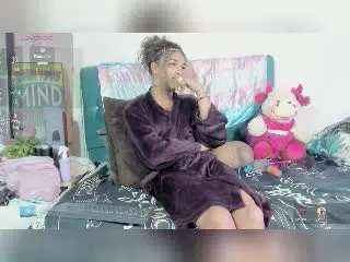 Xlovecam Free Porn Cam of StefannyMia