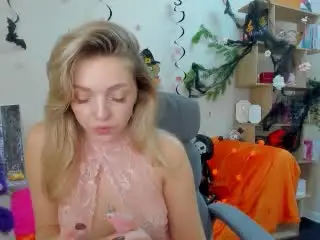 Xlovecam Live Sex Cam of SugarrX