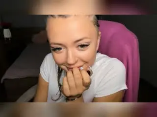 Xlovecam Best live sex cam show of Destinis