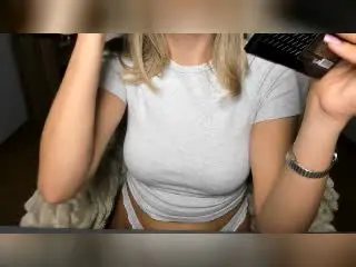 Xlovecam Adult Webcams of Destinis