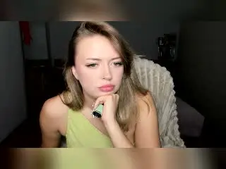 Xlovecam Free Porn Cam of Destinis