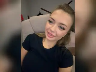 Xlovecam Sex Chat of Destinis