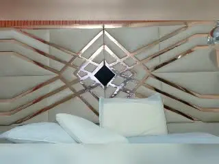 Xlovecam Free Live Porn of MissPaulaa