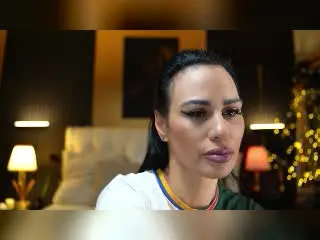 Xlovecam Nude Webcam of CharlotteKozy