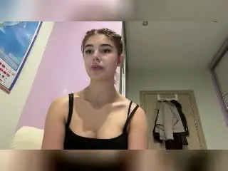 Xlovecam Nude Webcam of SlyviaCoffen