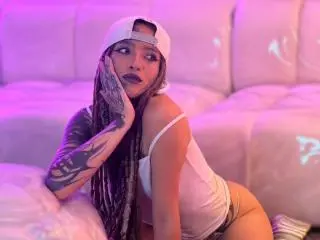 Xlovecam Live Sex Cam of LucyDollyHot