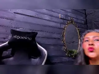 Xlovecam Sex Cam of VictoriaKiley