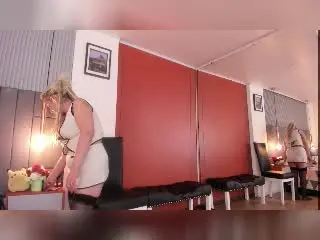 Xlovecam Live Porn of GiuliaAddams