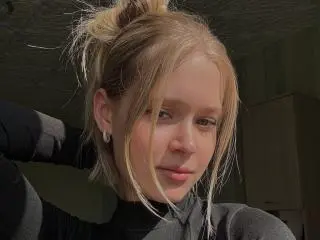 Xlovecam Free Porn Cam of LillianaWhang
