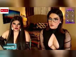 Xlovecam Private Sex Chat of InsatiableQueensX