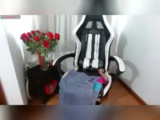 Xlovecam Live Sex Cam of VenusChaud