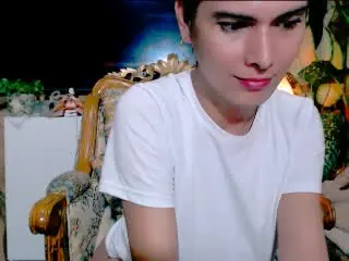 Xlovecam Adult Webcam of BeautyQueenTs
