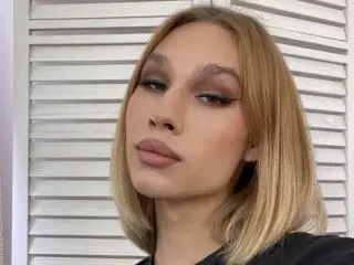 Xlovecam Private Sex Chat of KatalaYeya