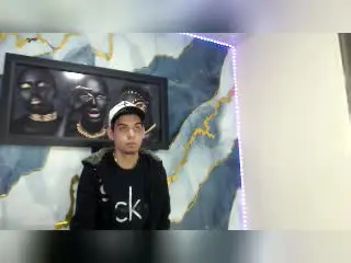 Xlovecam Nude Webcam of LuxeCouple