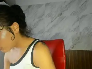 Xlovecam Free Live Porn of EstefaniRobles