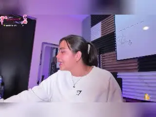 Xlovecam Private Sex Chat of KimDevinne