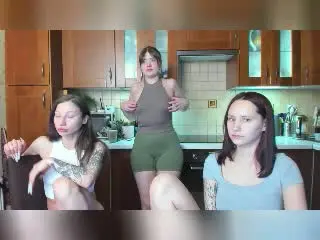 Xlovecam Free Live Porn of HotCaramelsTrio