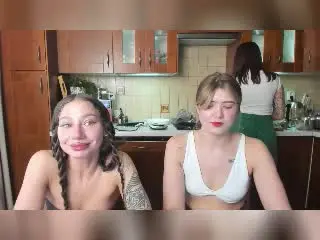 Xlovecam Free Live Porn of HotCaramelsTrio