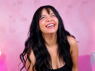 Xlovecam Sex Chat of InnocenthaZel