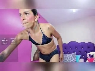 Xlovecam Free Porn Cam of MaraSummers