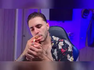 Xlovecam Sex Cam of TaylerDuster